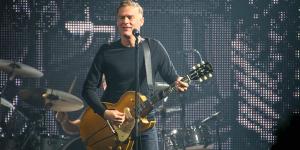 01 Bryan Adams